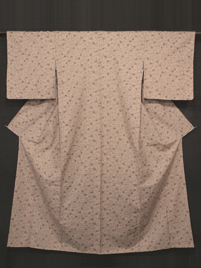 水柿色（みずがきいろ）地 唐花文様 型染め 真綿紬 袷