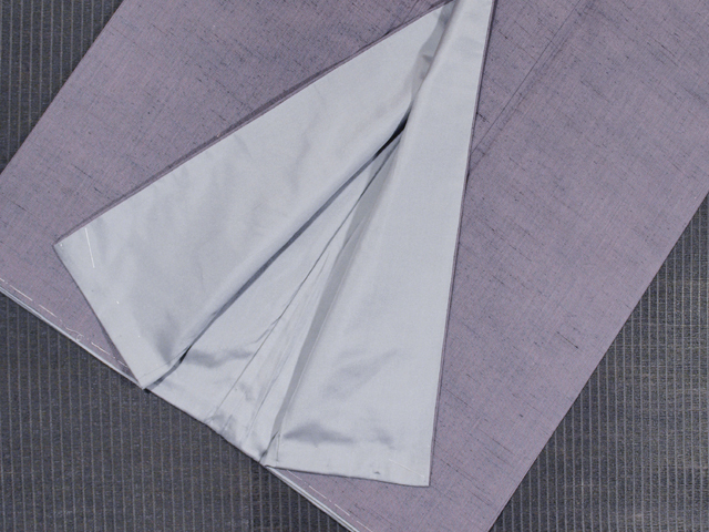 帯のアトリエ花邑 hanamura 銀座 「薄鼠（うすねず）色地 無地 真綿紬 袷」 