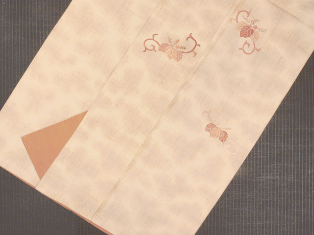 新品特撰サガラ手刺繍☆袷、単衣兼用手織り美術工芸真綿紬地お洒落八寸なごや帯 山口美術織物】 特選刺繍紬訪問着 釉彩織 ≪御仕立て上がり