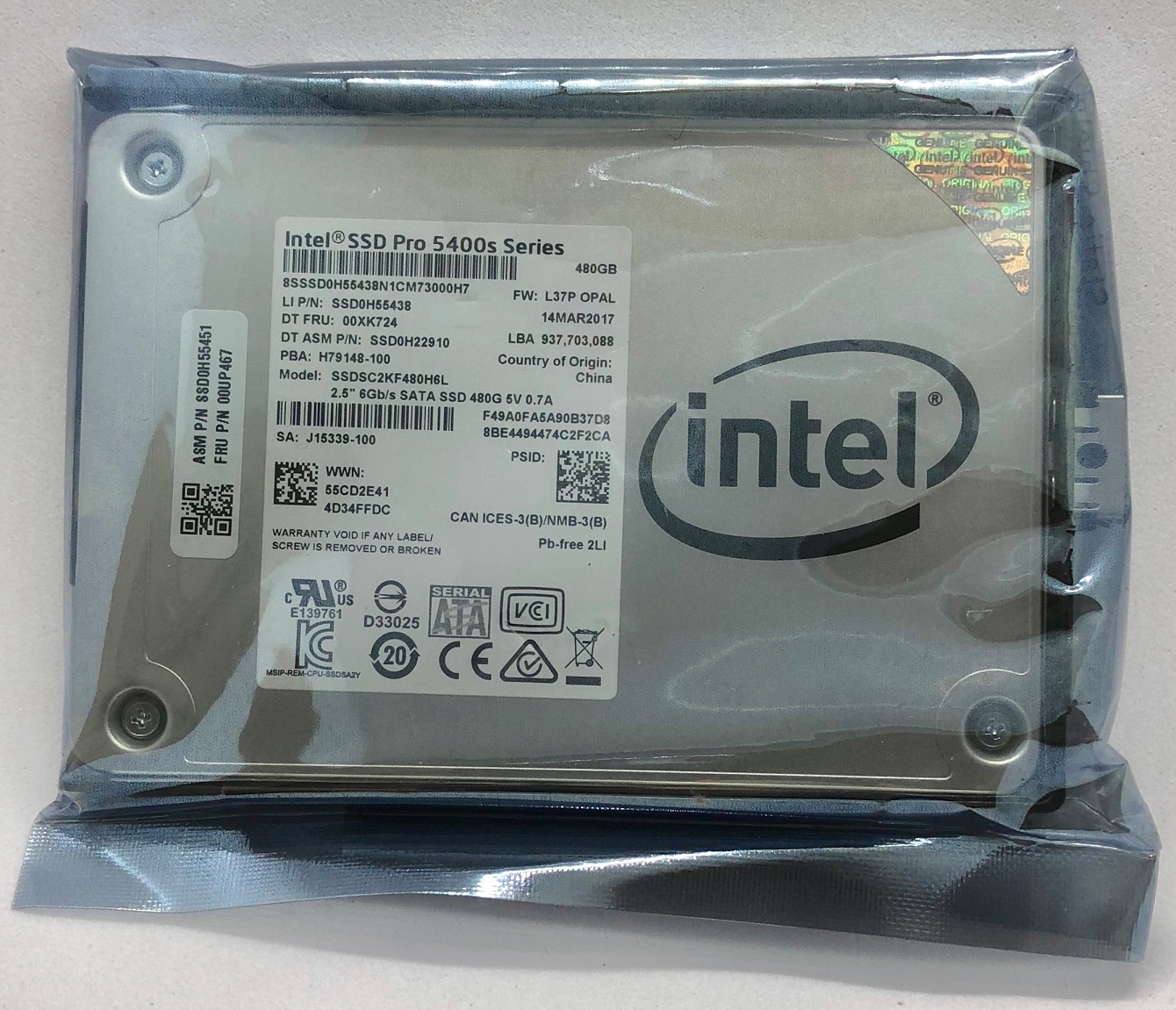 SSD：新品 Lenovo純正 2.5inch 7mm 480GB(Fru.No.:00UP467
