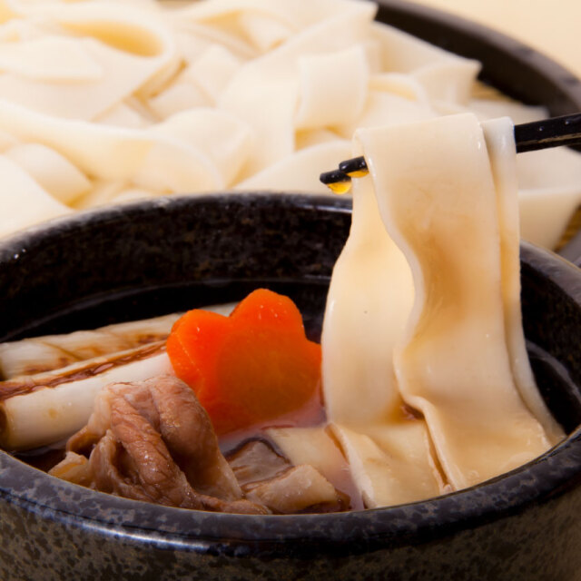 花山うどん調理イメージ_きしめん03