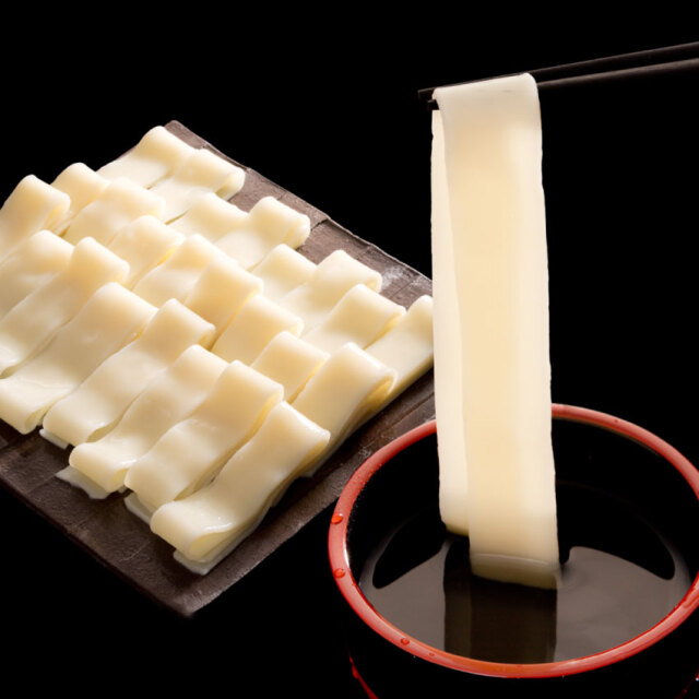 花山うどん調理イメージ_きしめん04