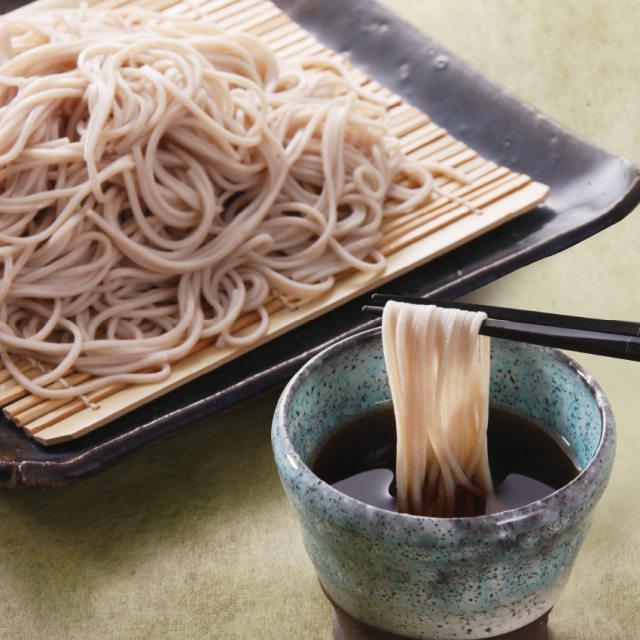 花山うどん調理イメージ_そば1