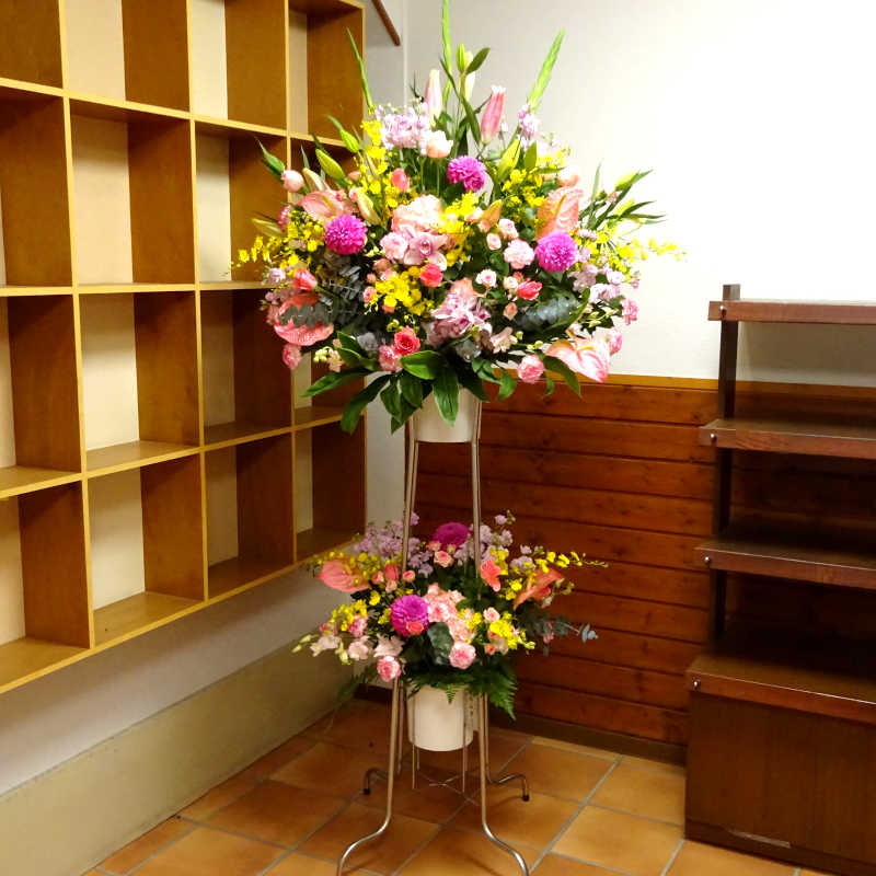 スタンド花二段(ピンク系)