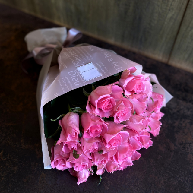 プロポーズの花束 【24本のバラの花束－あなただけに尽くします－pink