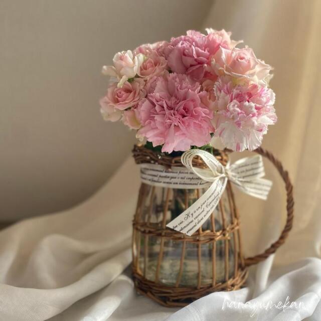 母の日のお花 フラワーベース付き花束 ピンク系 岐阜の花屋なら花夢館