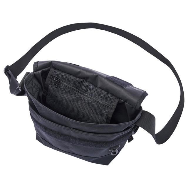 【23SS】【ヒュンメル】HFB2047 CITY MESSENGER BAG メッセンジャーバッグ【約5L】