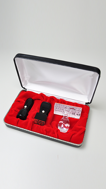 会社設立完全3点セット【B】 黒水牛（極上芯持）（角印21.0mm+プラスティック台）