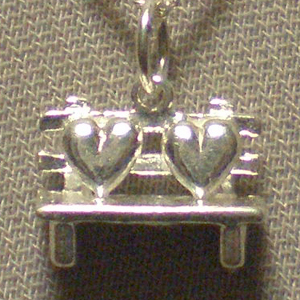 bench_front