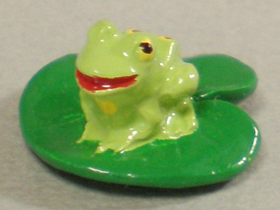 frogonlilypad_front