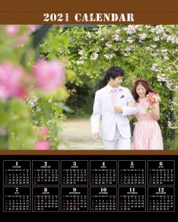 写真のカレンダー １２ヶ月茶 黒 ６切ワイドタテ または ４切タテ 写真１枚タイプ 写真台紙セット デジカメプリント 写真グッズ ビデオダビングの ハッピースマイル