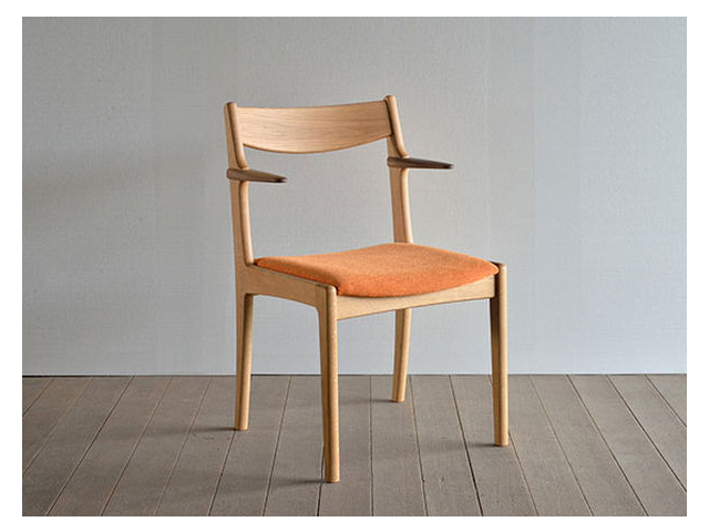 ペッカー セミアームチェアー SIKI FURNITURE シキファニチア/椅子/中尾雅治