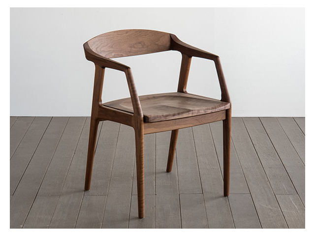 ユナ アームチェア ウッド SIKI FURNITURE シキファニチア／椅子