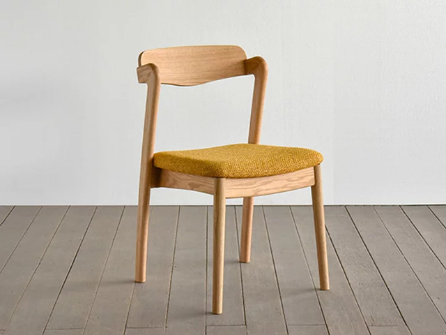ソスタチェア SIKI FURNITURE シキファニチア/椅子 無垢材 アーム