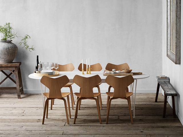 フリッツハンセン　グランプリチェア　アルネ・ヤコブセン FRITZ HANSEN（フリッツ・ハンセン）GRAND PRIX CHAIR