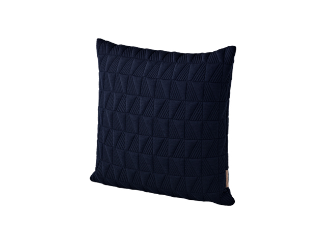 AJ CUSHION Trapez AJクッション トラペズ FRITZ HANSEN フリッツ・ハンセン/ミッドナイトブルー Arne Jacobsen アルネ・ヤコブセン