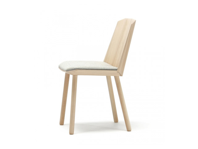 COLOUR WOOD SIDECHAIR カラーウッドサイドチェア KARIMOKU NEW STANDARD カリモクニュースタンダード／椅子