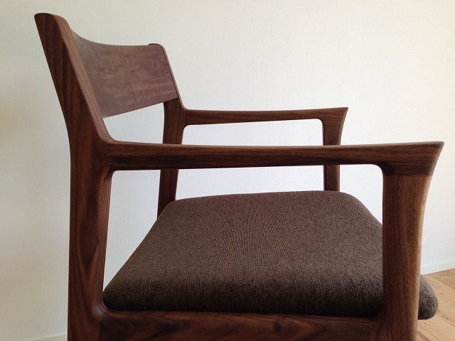 プレミアチェア レフ アームチェア SIKI FURNITURE シキファニチア／椅子