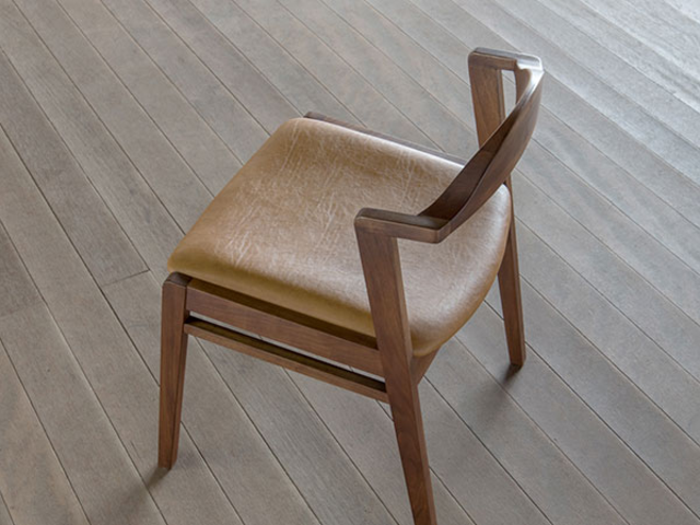 プレーン セミアームチェア SIKI FURNITURE シキファニチア／椅子