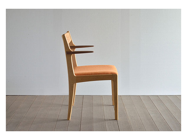 ペッカー セミアームチェアー SIKI FURNITURE シキファニチア/椅子/中尾雅治