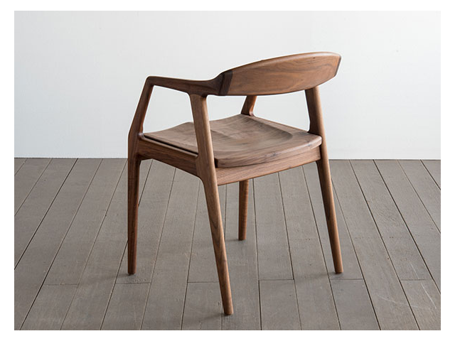 ユナ アームチェア ウッド SIKI FURNITURE シキファニチア／椅子