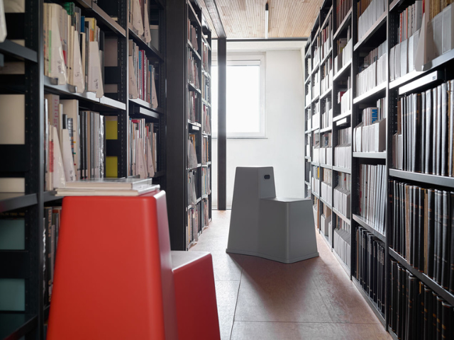 Stool-tool スツールツール vitra ヴィトラ プラスチック オフィス 公共施設