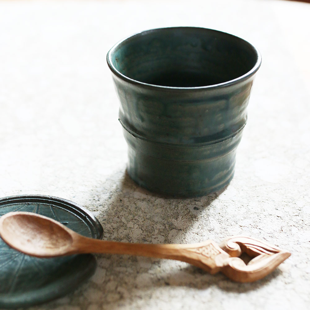 緑釉竹焼酎杯  // 築地 祥郎