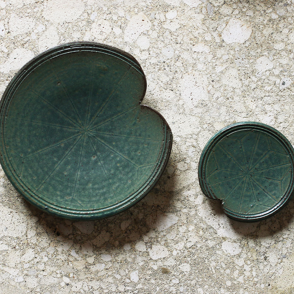 緑釉浮葉銘々皿、豆皿  // 築地 祥郎