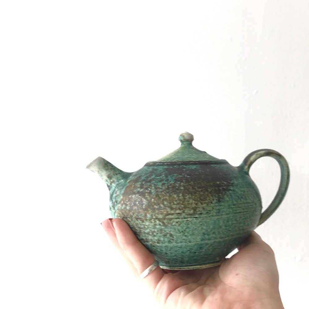 織部 ポット // 境道一