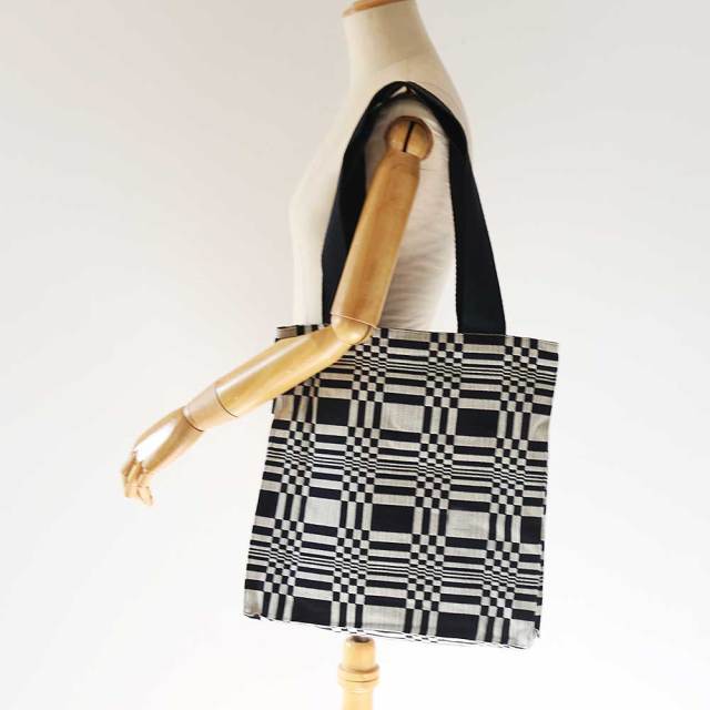 JOHANNA GULLICHSEN  ボディバッグ　DORIS Johanna Gullichsen 「Champagne Bag 「Doris」」 - WEEKENDER