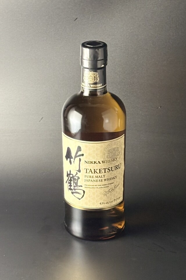 竹鶴ピュアモルト　43度　700ml　【千葉／ニッカ】