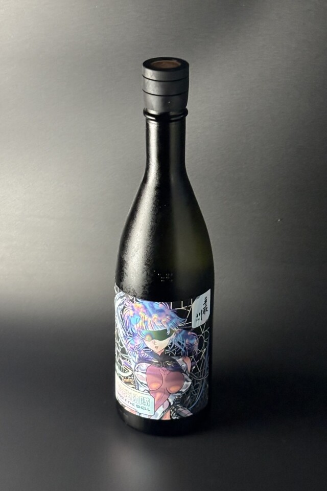 攻殻機動隊 THE GHOST IN THE SHELL × 手取川 純米大吟醸 720ml  空山基ＫＶ ver.【石川／吉田酒造店】