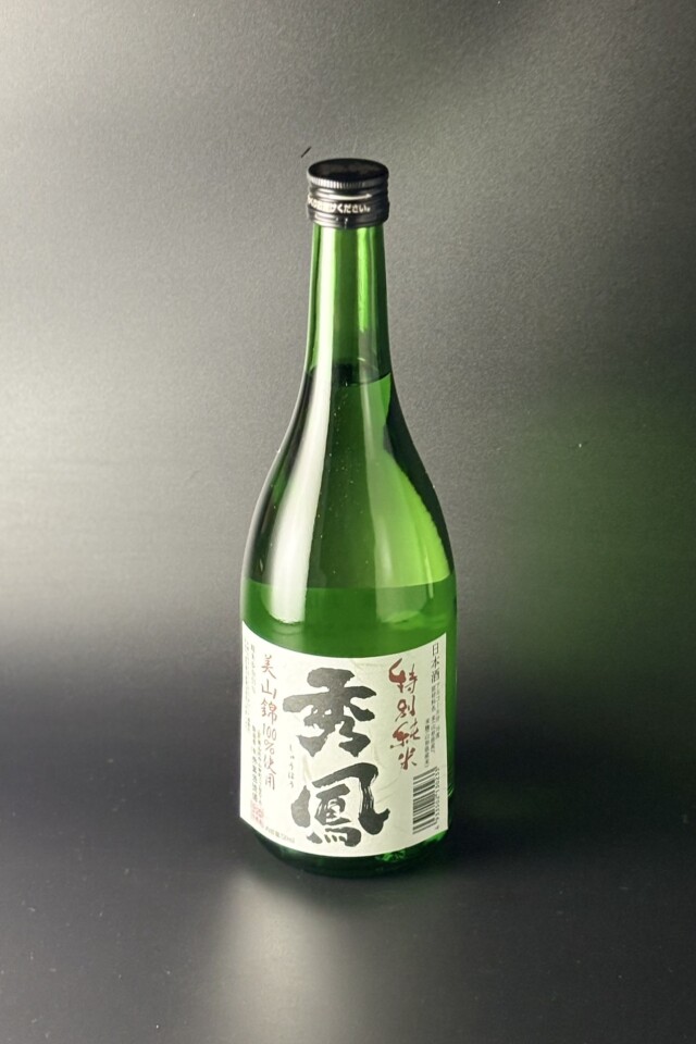 秀鳳　特別純米　美山錦　720ml　【山形／秀鳳酒造場】