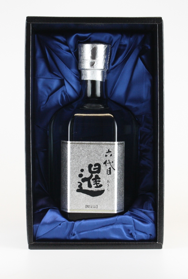 ＜麦焼酎＞　二階堂　六代目　暹（あきら）　40度　720ml　【大分／二階堂酒造】