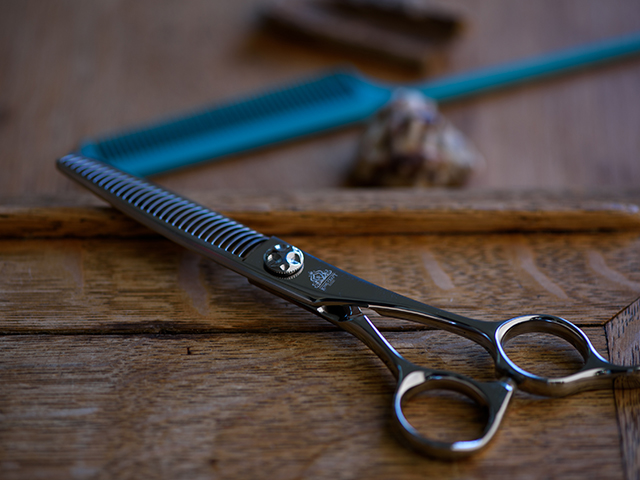 キングクラフトシザー クロノス(Chronos) KHS-302F(カット率（cut ratio）25～30%/KING CRAFT SCISSORS)