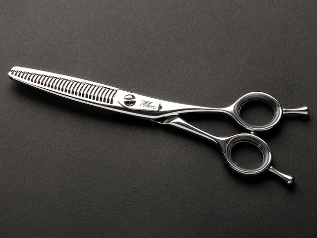 Dセニングシザー TENYO カット率４0〜４５％ D様専用セニングシザー TENYO カット率40〜45％ - メルカリ