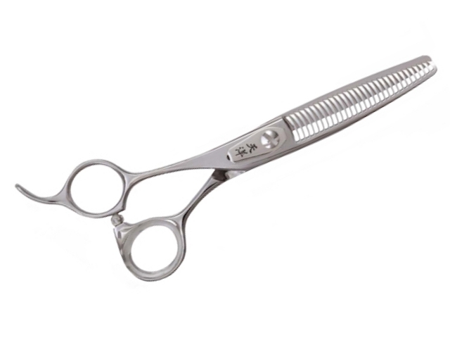 スパッと切れる多毛に最適プロ用セニングシザー理美容師✨トリマー