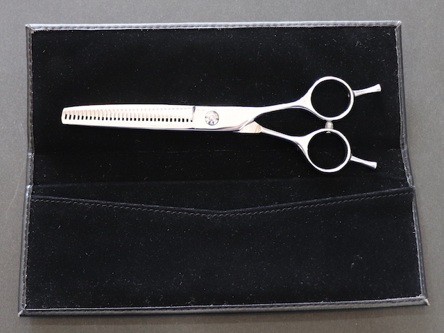 BM　SCISSORS　美容師用　理容師用　トリマー用　中古セニング
