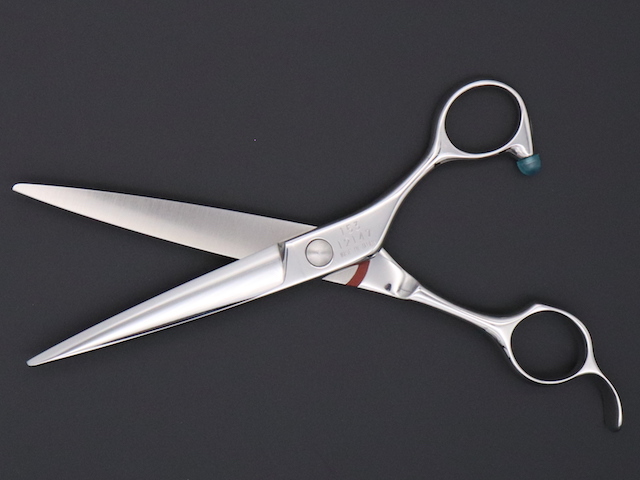 光シザー 5star cosmos153 6インチ 新品、一度使用したのみ HIKARI（コスメ、食品） 【正規品】HIKARI（ヒカリシザーズ）5