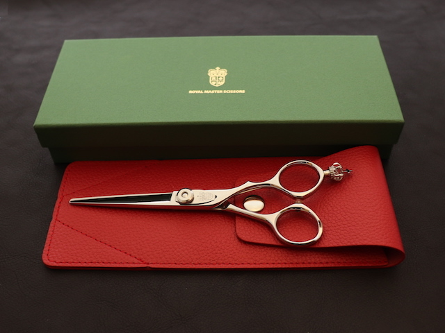 ロイヤルマスター　EXCELLENT　MF60　ROYAL MASTER　美容師用　理容師用　トリマー用　中古シザー