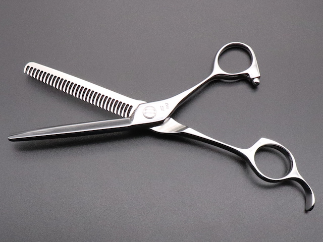 ナルトシザー NARRUTO 2梳きヘネシーラムールS31 美容師用 中古  