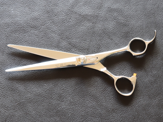 新品未使用 6.3インチ  シザー ブラック スーパーおそらく 空前 美容師用 理容師用 トリマー用 中古シザー