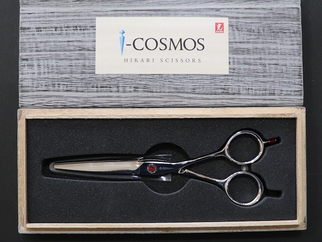 ヒカリ　COSMOS i1　美容師用　理容師用　トリマー用　中古シザー