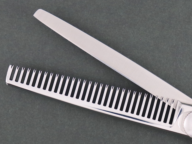 カットシザーセニングシザーサロン仕様スキバサミ美容師✨トリマーセルフカットバサミ 中古セニング】30B(カット率30%）トリマー用 理容師用 美容師用