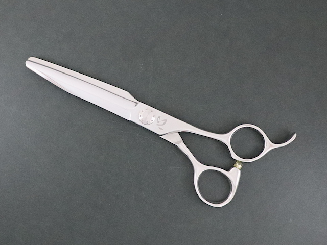 ファルコ Falco 美容師用 理容師用 トリマー用 中古シザー ハサミ屋はやし