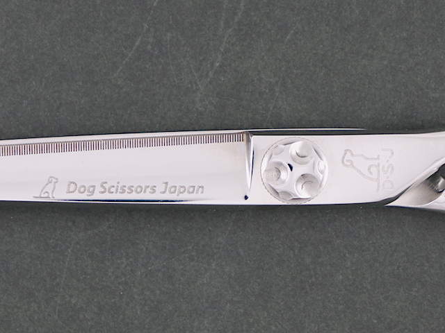 中古シザー】 ドッグ シザーズ ジャパン DL-70F ギザ刃 (7.0インチ/DOG