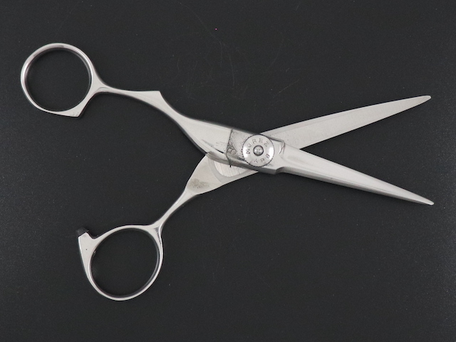 中古シザー】富士 MF 左利き用（5.0インチ）トリマー用 美容師用 理容  