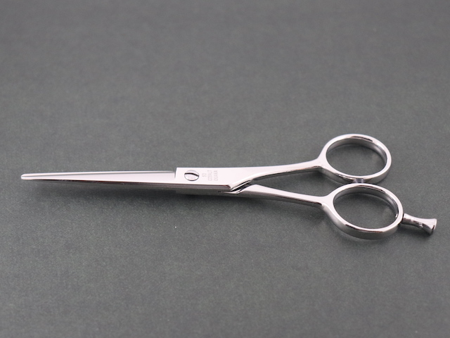 キクオオカワコバルトシザー5.5インチ FEATURES - KIKU SCISSORS