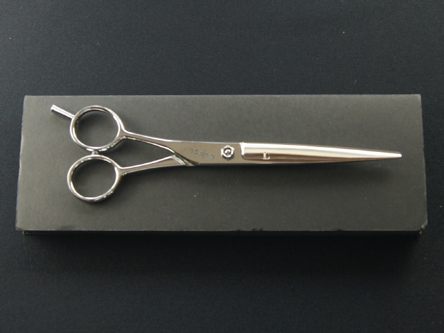 dolphin　AVX6L70　左利き用　美容師用　理容師用　トリマー用　中古シザー