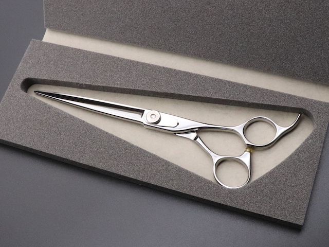 HAND MADE BT-H-70（7.0インチ）理容師用 トリミング用 セルフカット用 中古シザー